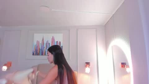   online show from February 22, 10:07 am