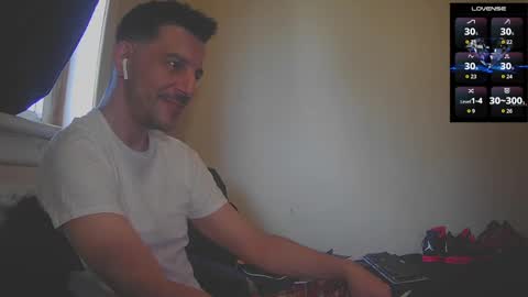Snapshot of bigcawwwk chatting on October 15, 6:20 pm Jon - Im Straight online show from October 15, 6:20 pm
