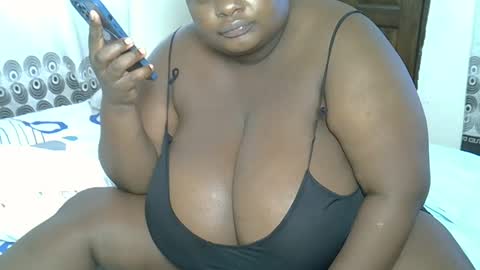 Snapshot of bigchocotities chatting on January 6, 4:15 am bigchocotities online show from January 6, 4:15 am