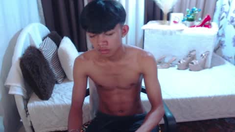 bigcock_kerbzz online show from April 6, 4:46 am