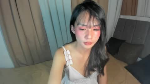 bigcockkiara online show from April 12, 7:45 am