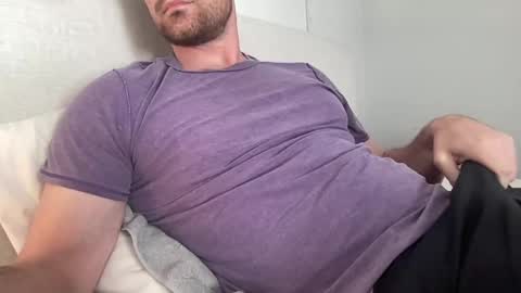 Snapshot of bigcollegecock69690 chatting on January 7, 7:17 pm bigcollegecock69690 online show from January 7, 7:17 pm