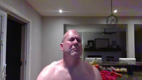Snapshot of bigdave10005 chatting on October 19, 2:38 am bigdave10005 online show from October 19, 2:38 am