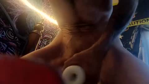 bigdickguy69690 online show from December 2, 5:32 pm