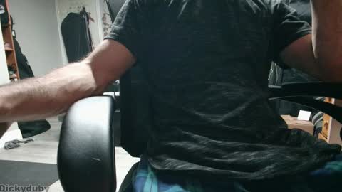 George Forest Dickyduby on all Socials online show from December 4, 4:23 am