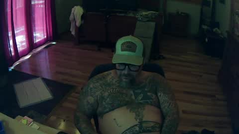 biggdaddy4206913 online show from April 3, 6:59 pm