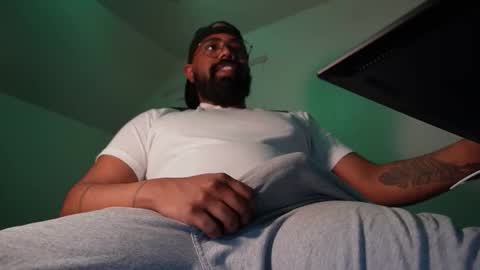 BigGuy online show from February 2, 1:47 am