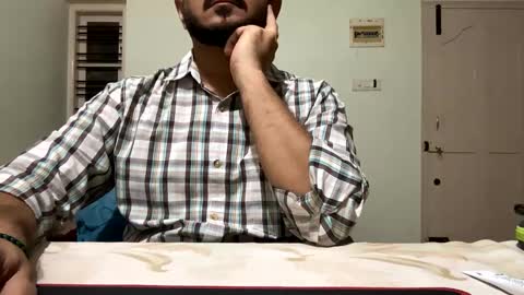 bighandsomesatisfy online show from February 6, 7:07 pm