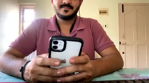 bighandsomesatisfy online show from February 22, 11:46 am