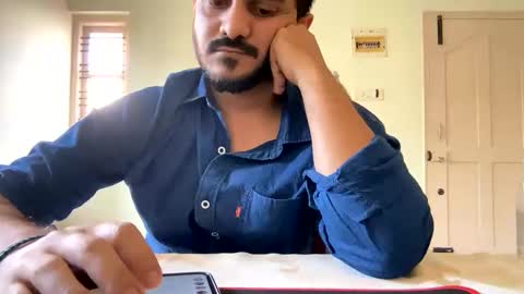 bighandsomesatisfy online show from February 9, 11:25 am