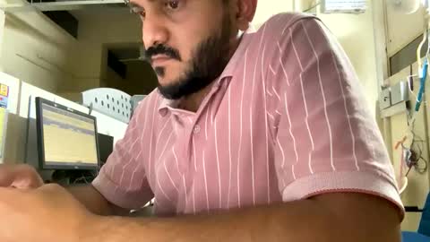 bighandsomesatisfy online show from March 7, 7:36 pm