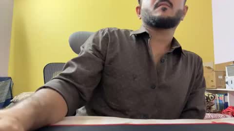 bighandsomesatisfy online show from April 30, 3:39 pm