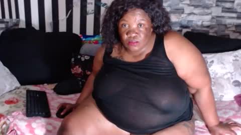 bighotmature online show from June 2, 9:33 am