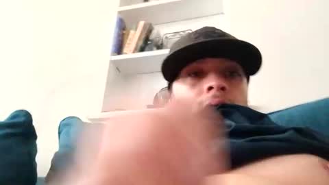 Snapshot of biglatinochorizo chatting on December 11, 10:06 pm biglatinochorizo online show from December 11, 10:06 pm
