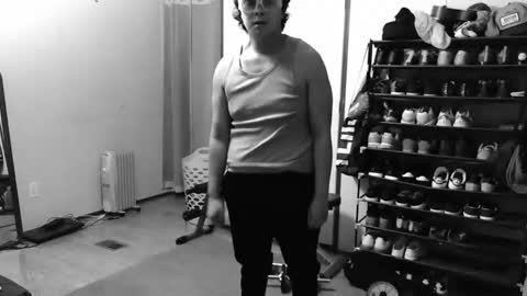 biglongt online show from November 8, 6:44 pm