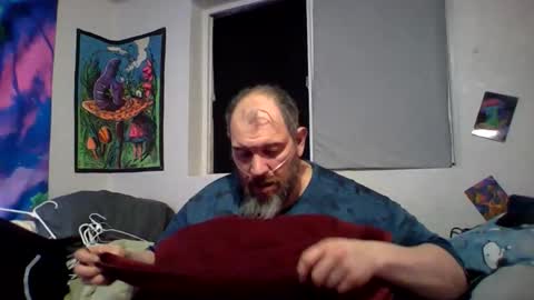 bigman42of0rlife online show from May 17, 10:57 am