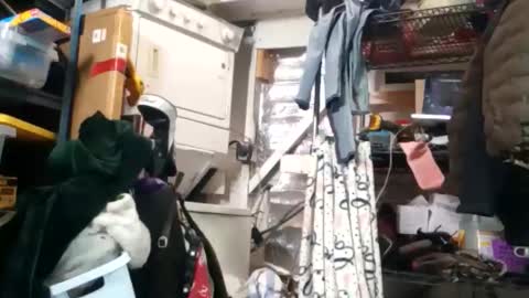 bigmanaround9 online show from November 3, 9:05 pm