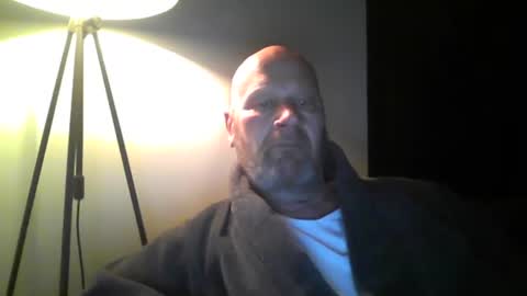 bigmike3339 online show from March 10, 5:43 am