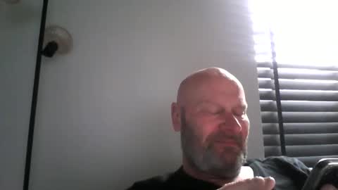 bigmike3339 online show from April 16, 7:08 am