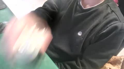 Snapshot of bigpeepdude chatting on October 10, 12:11 pm bigpeepdude online show from October 10, 12:11 pm