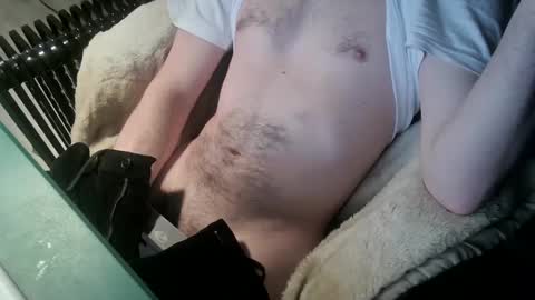 Snapshot of bigpeepdude chatting on December 22, 10:58 pm bigpeepdude online show from December 22, 10:58 pm