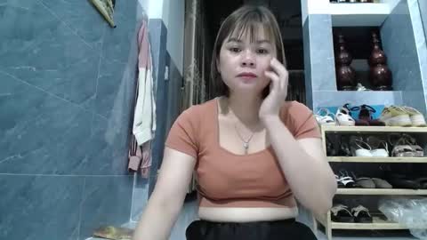 bigpussy_92 online show from April 3, 10:17 pm