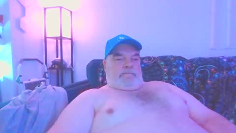 bigstuffbear online show from February 18, 10:16 am