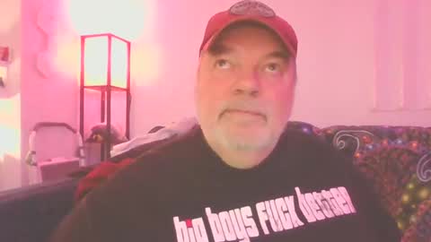 bigstuffbear online show from February 13, 6:52 am