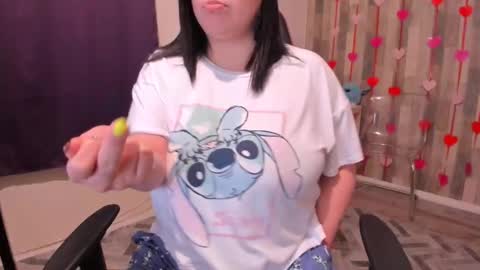 Snapshot of bigt3ti chatting on February 25, 12:14 am  Nubia  online show from February 25, 12:14 am