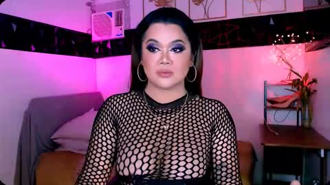 Snapshot of bigtraditionalts chatting on September 25, 3:13 am katy asianbigcockcumshowsmokeanal online show from September 25, 3:13 am