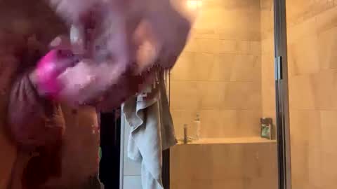 bigwheel999 online show from January 29, 9:39 pm