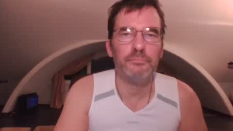 bikertom1988 online show from January 5, 7:17 pm