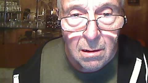 Snapshot of bill_25061 chatting on October 10, 1:33 am bill_25061 online show from October 10, 1:33 am