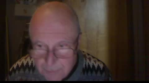 Snapshot of bill_25061 chatting on December 4, 5:27 pm bill_25061 online show from December 4, 5:27 pm