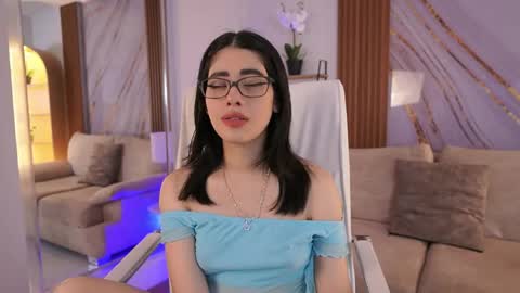 billiebrownn online show from May 12, 7:12 pm