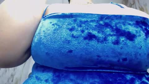 Live 1000pm 600am COLOMBIAN HOUR online show from November 23, 8:07 pm