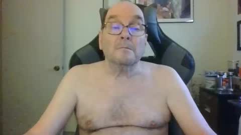 Bink195234 online show from May 3, 4:02 pm