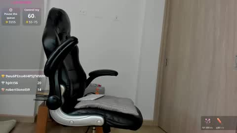 Biscuit oliva online show from October 11, 5:56 am