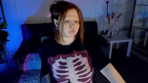 Nana online show from February 4, 4:44 pm