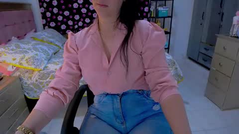 bittermomxxx online show from April 13, 4:33 pm