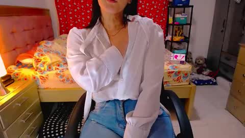 bittermomxxx online show from April 12, 4:38 am