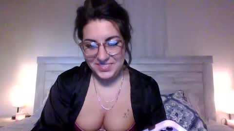 Snapshot of bj4290 chatting on October 8, 8:04 pm bj4290 online show from October 8, 8:04 pm