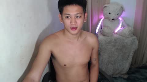 Snapshot of bj_alex31 chatting on October 22, 4:19 pm alex online show from October 22, 4:19 pm