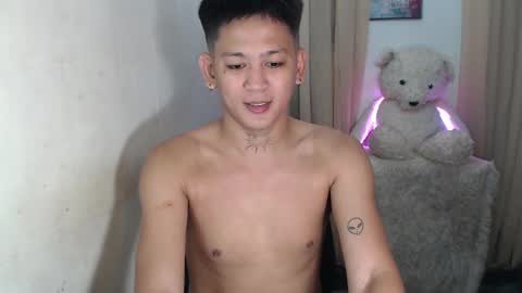 Snapshot of bj_alex31 chatting on October 27, 7:08 am alex online show from October 27, 7:08 am