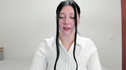 Snapshot of black_berry_bla_ck chatting on February 5, 12:38 pm black_berry_bla_ck online show from February 5, 12:38 pm