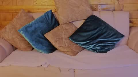 andrew online show from April 13, 7:29 pm