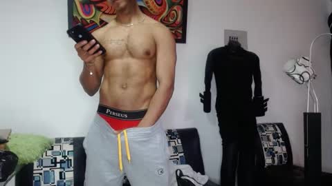 black_hot26 online show from September 19, 4:33 pm