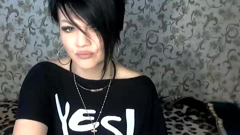 Snapshot of black_hot_01 chatting on September 25, 7:04 am black_hot_01 online show from September 25, 7:04 am