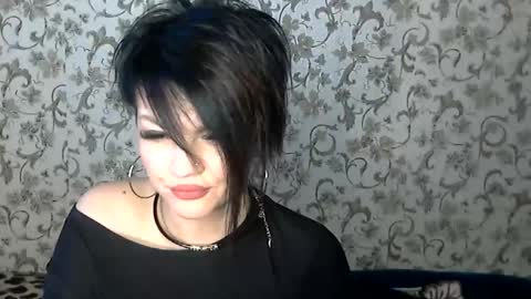 Snapshot of black_hot_01 chatting on October 20, 6:29 am black_hot_01 online show from October 20, 6:29 am