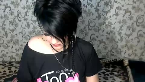 Snapshot of black_hot_01 chatting on September 24, 4:08 am black_hot_01 online show from September 24, 4:08 am